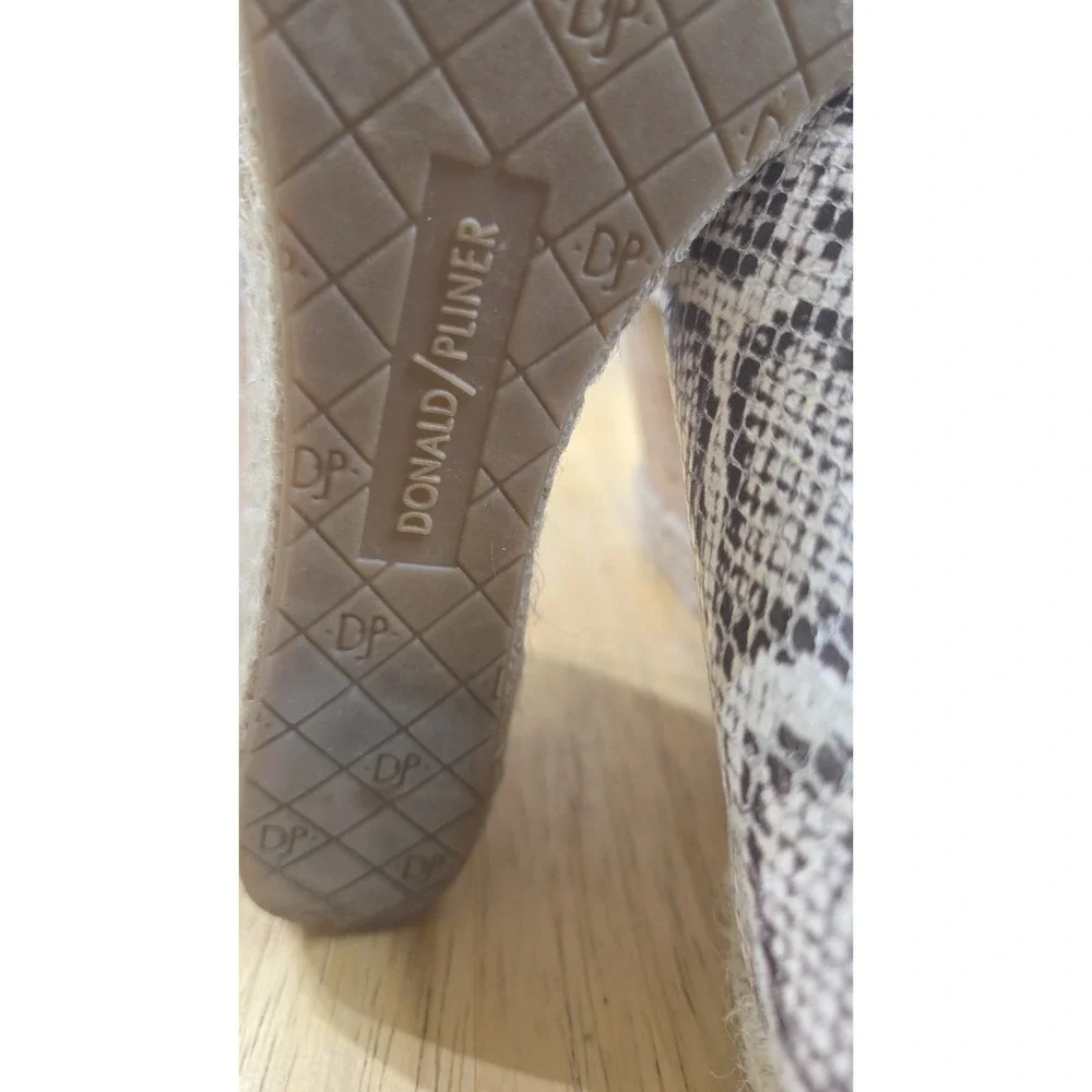 Donald J Pliner Janet Snakeskin Platform Slide Womens Shoes Wedge Size 7M